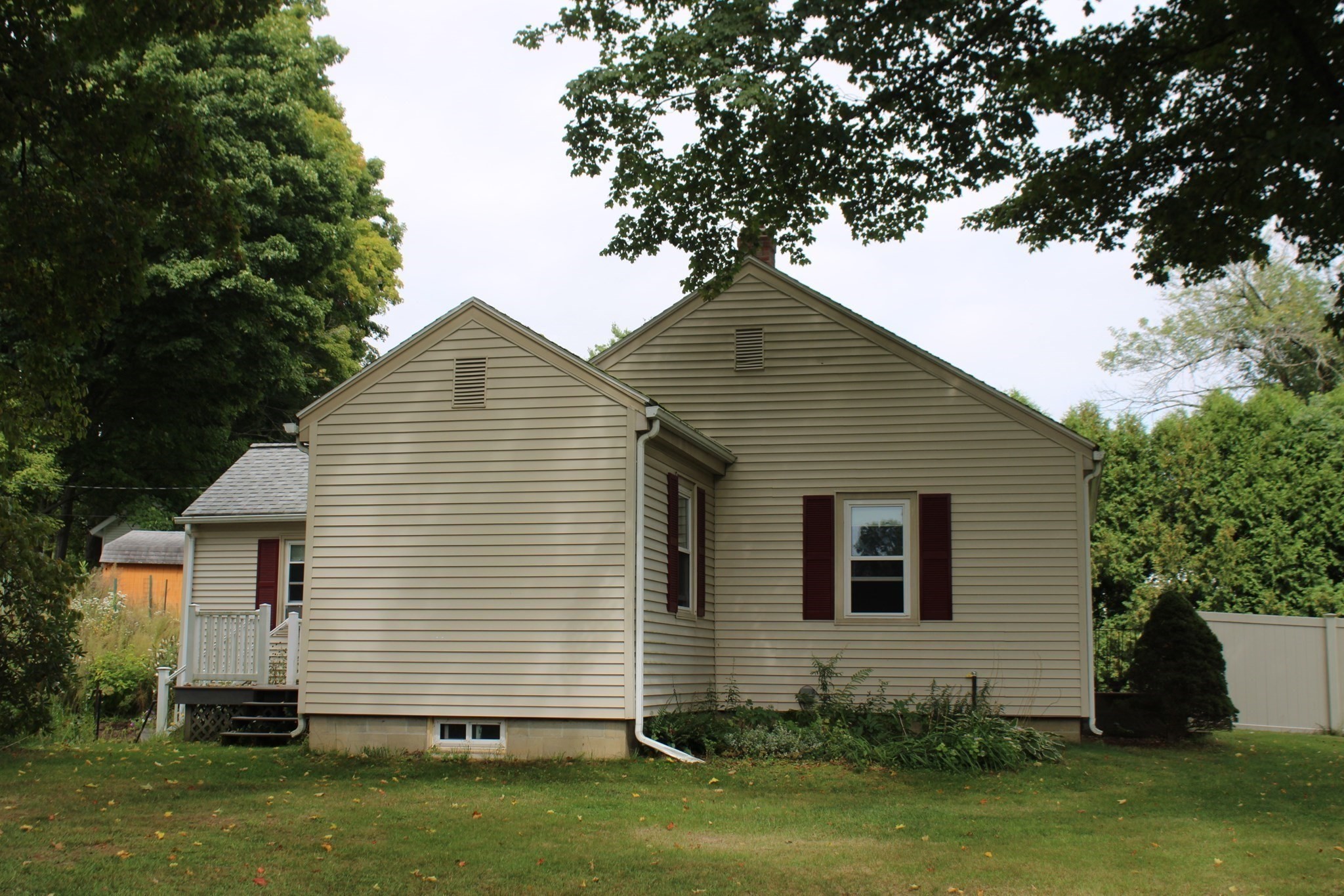 260 Conway Rd Property Photo 3