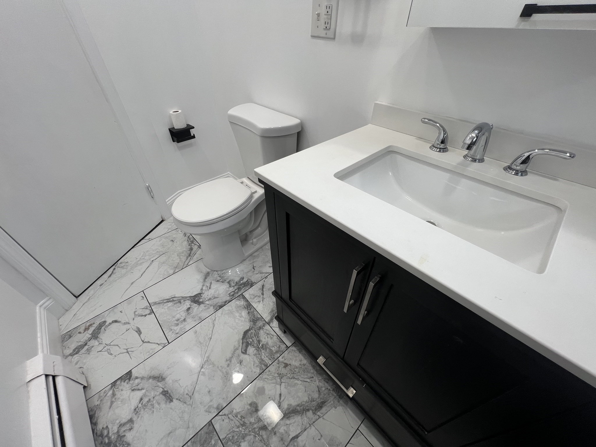 264 Bailey Street # 2 Property Photo 8
