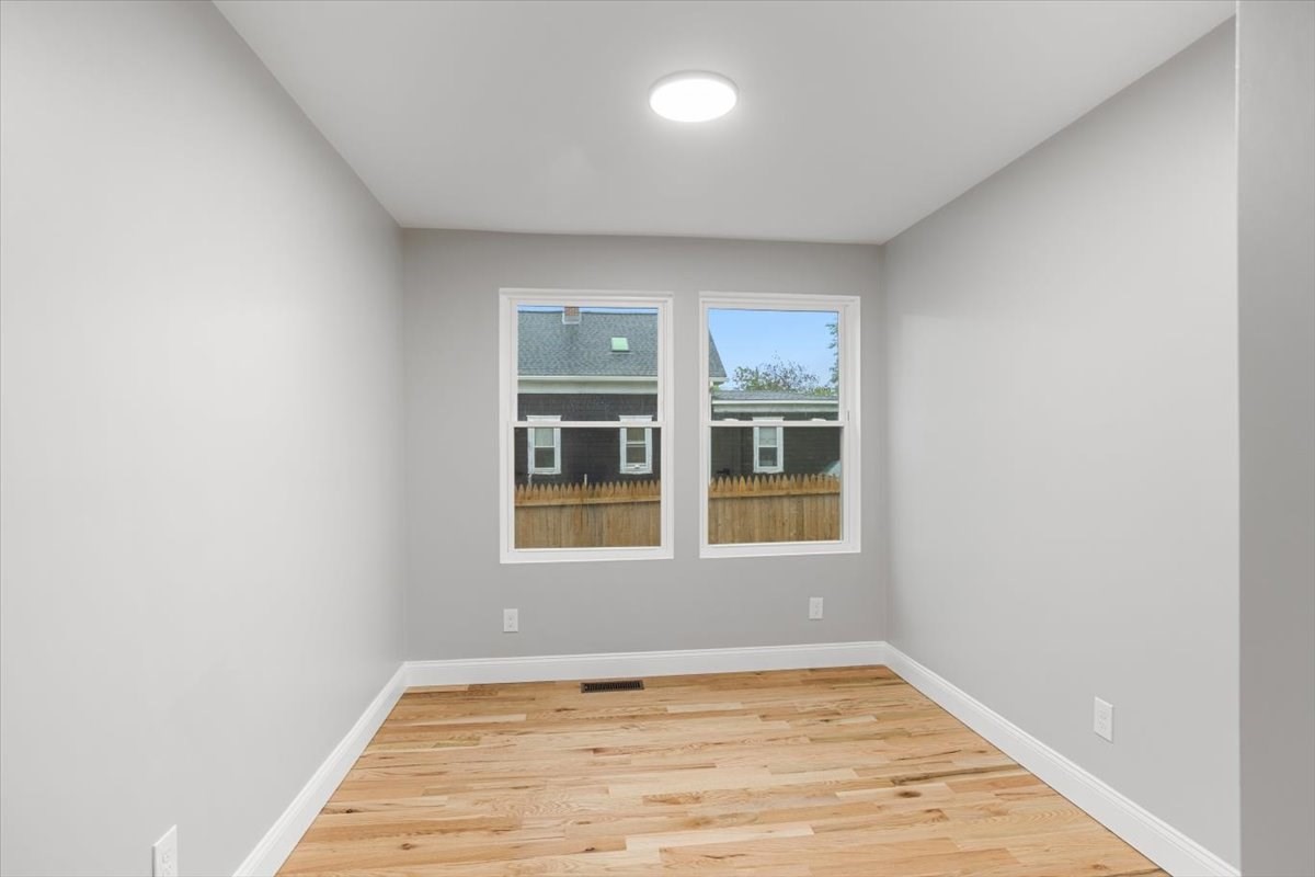 28 Potters Ave Property Photo 18