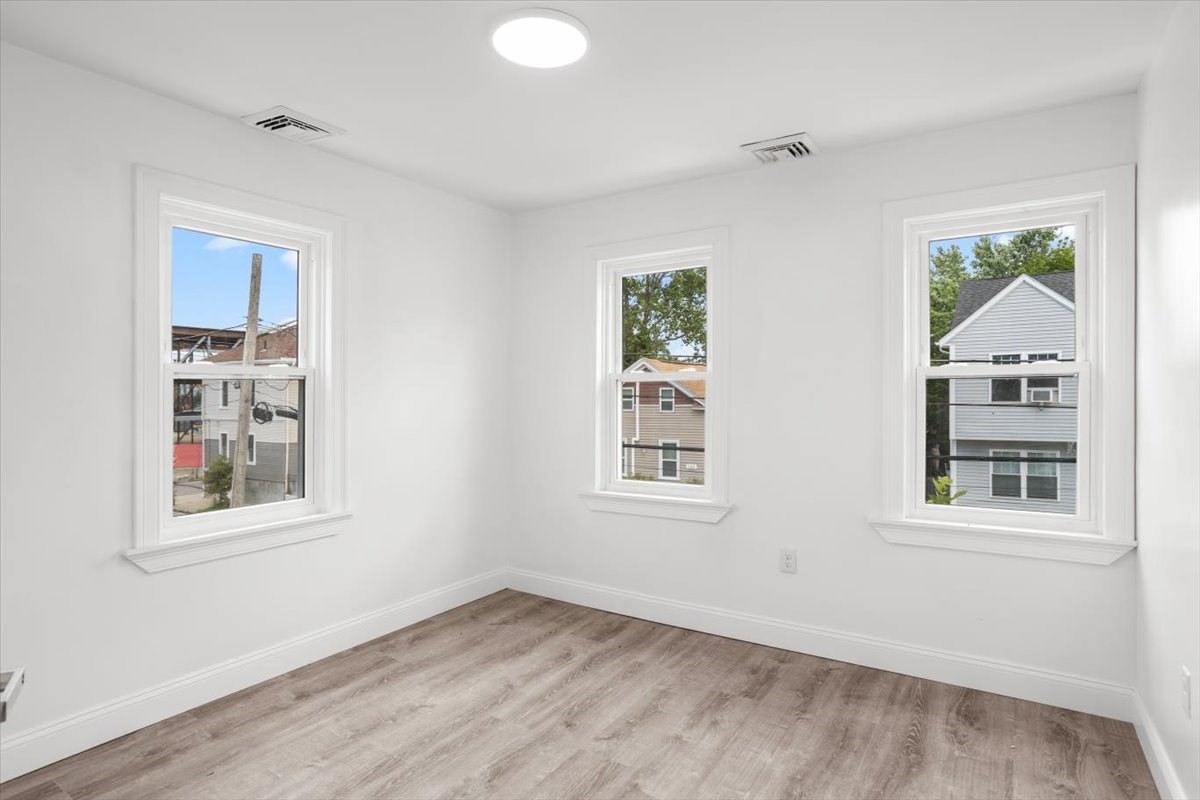 149 Burnside Street Property Photo 36