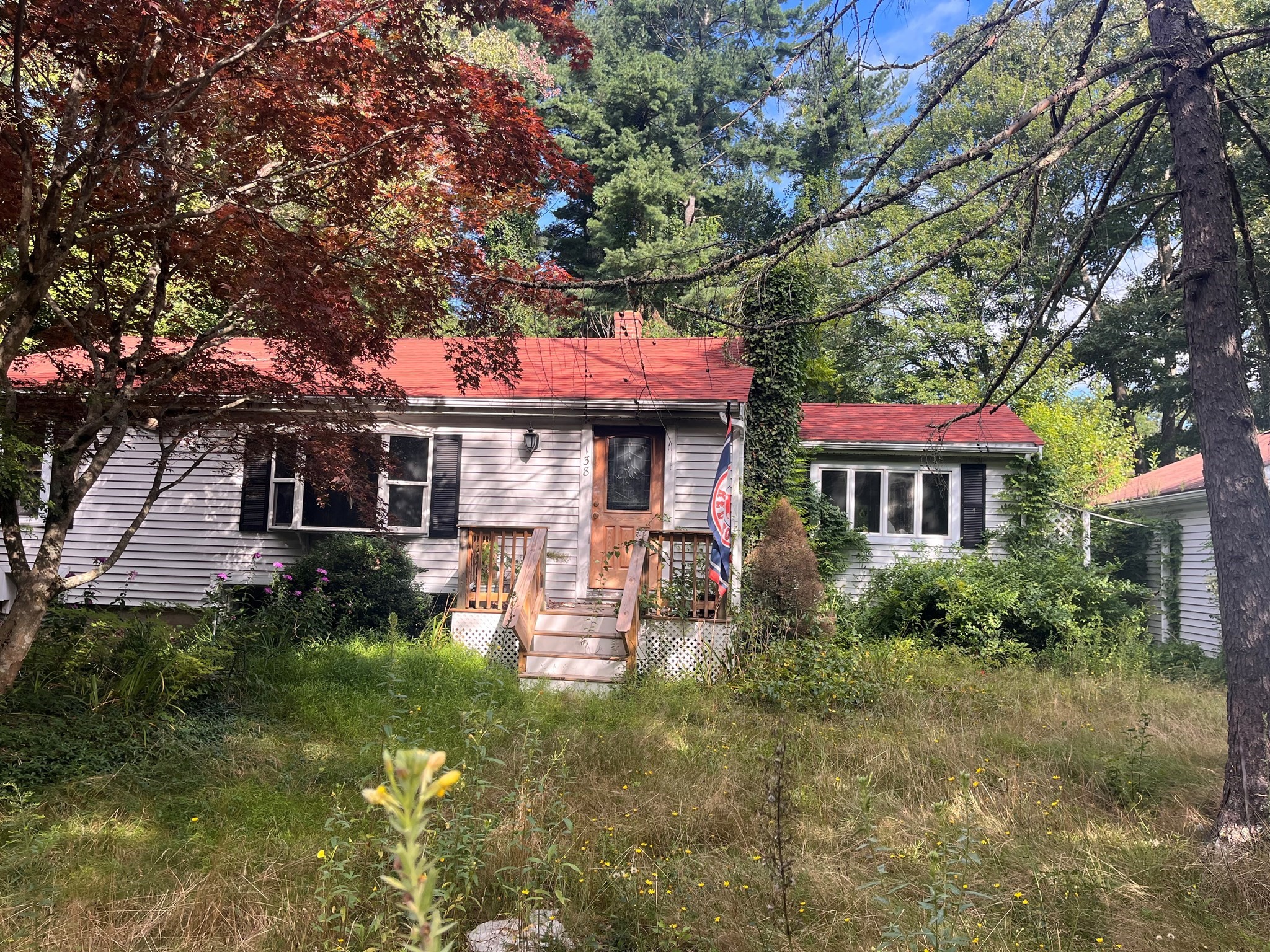 138 Holmes St Property Photo 1
