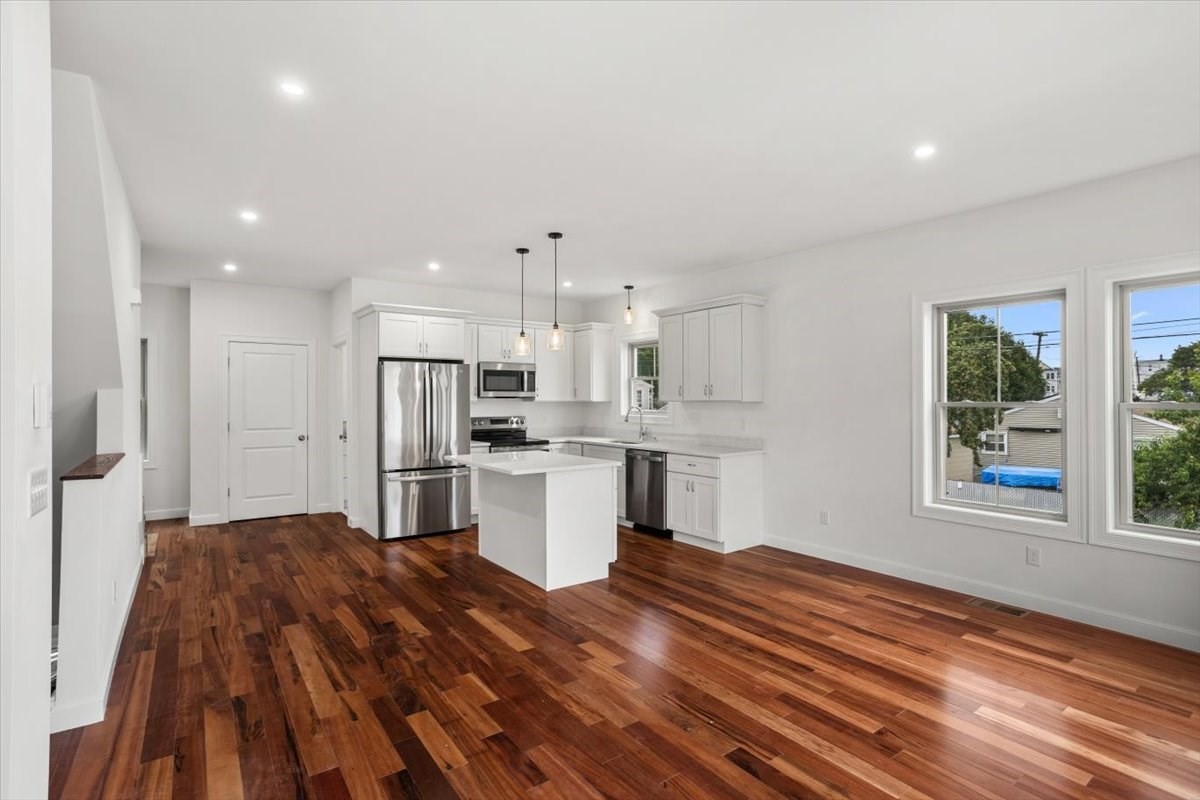 11 Stone Street # D Property Photo 5