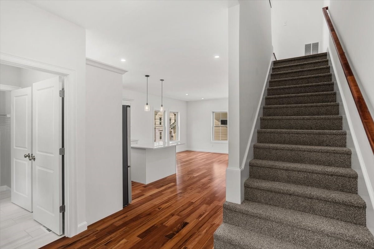 11 Stone Street # D Property Photo 13