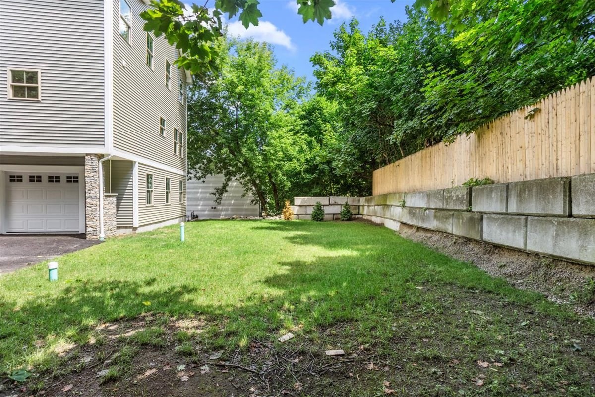 11 Stone Street # D Property Photo 27