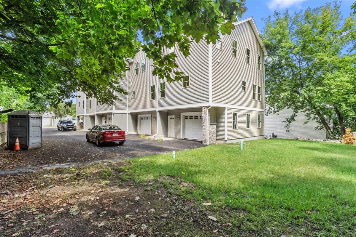 11 Stone Street # D Property Photo 28