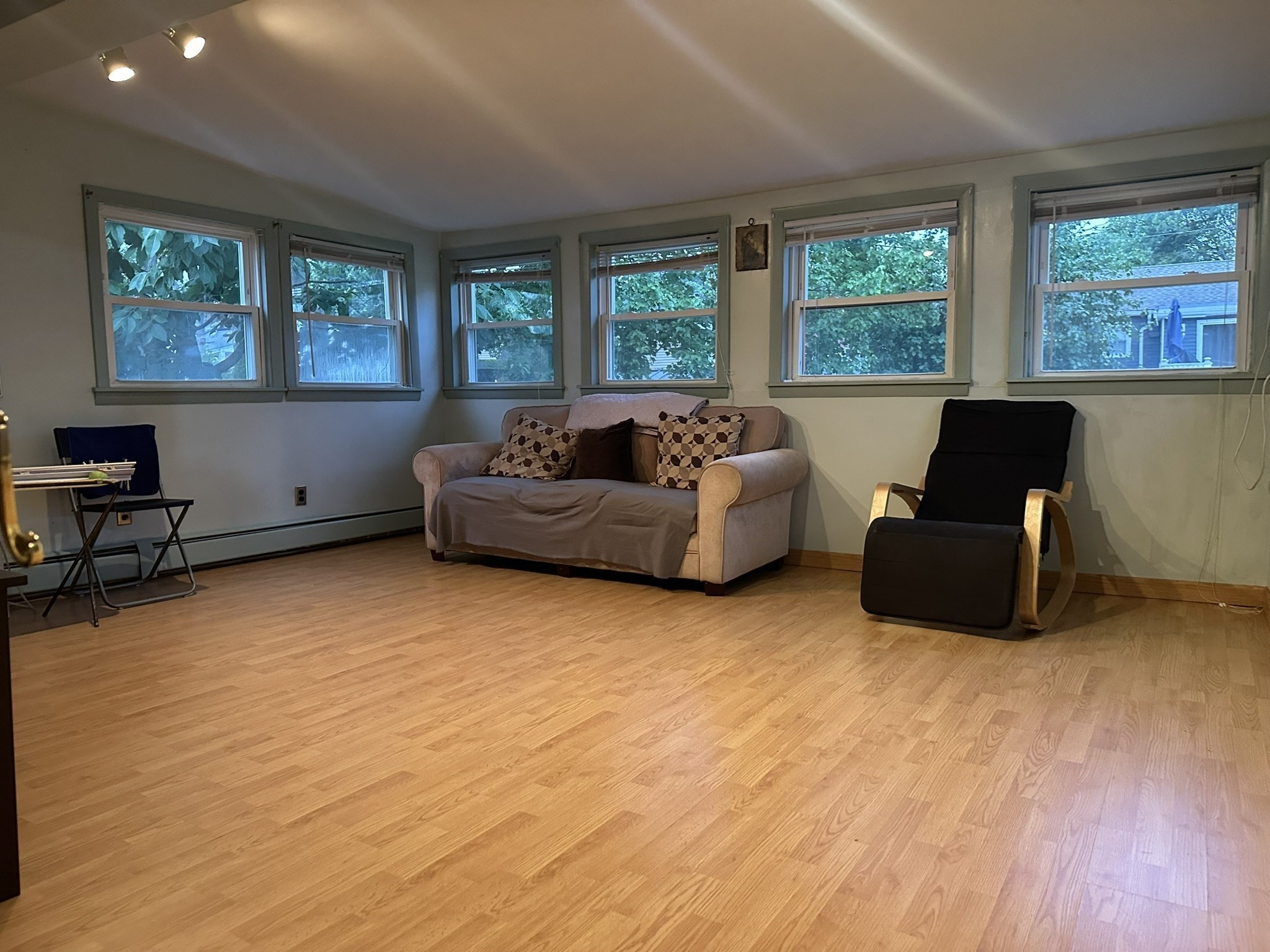 10 Milton Ter Property Photo 11