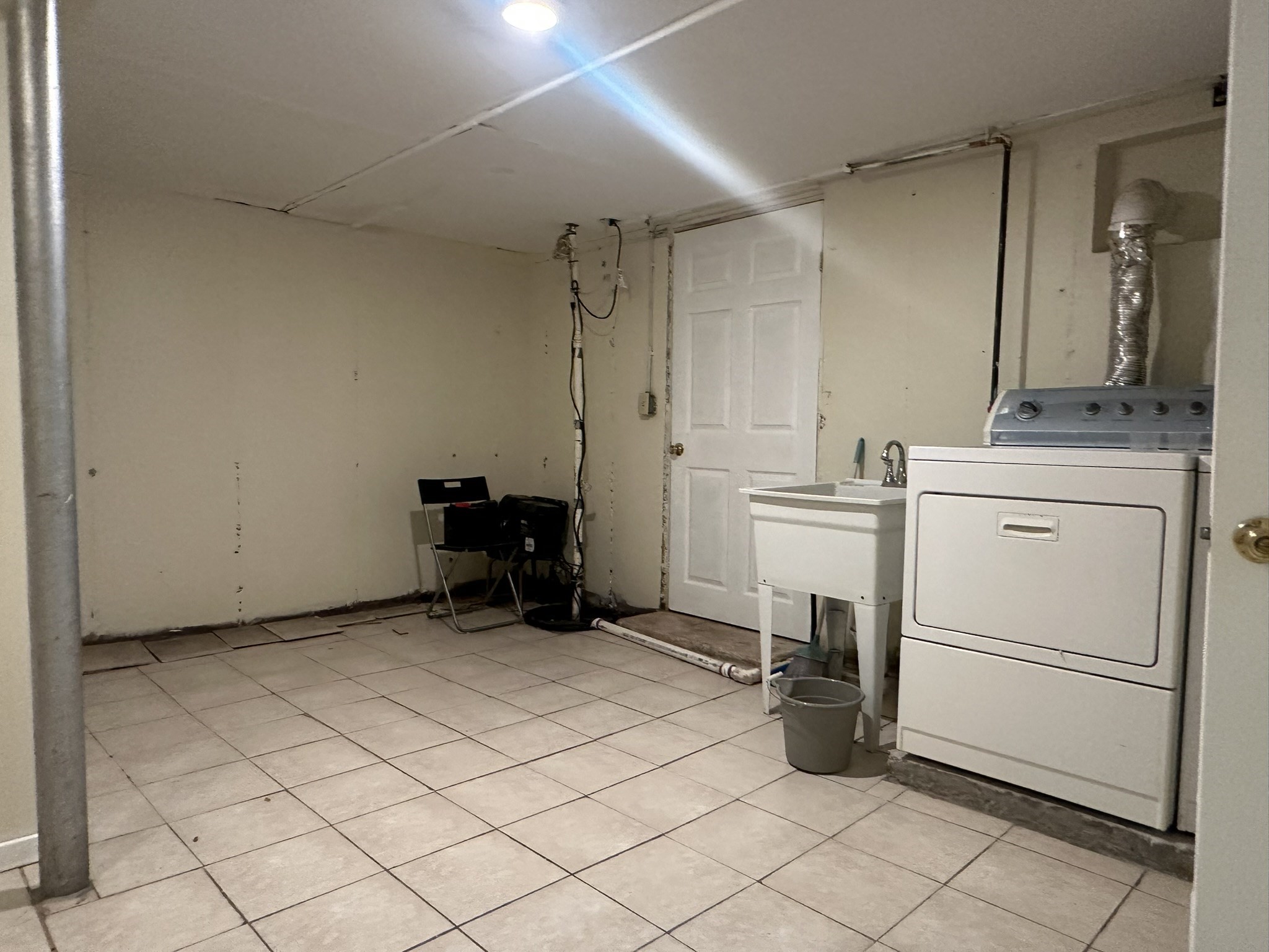 10 Milton Ter Property Photo 26