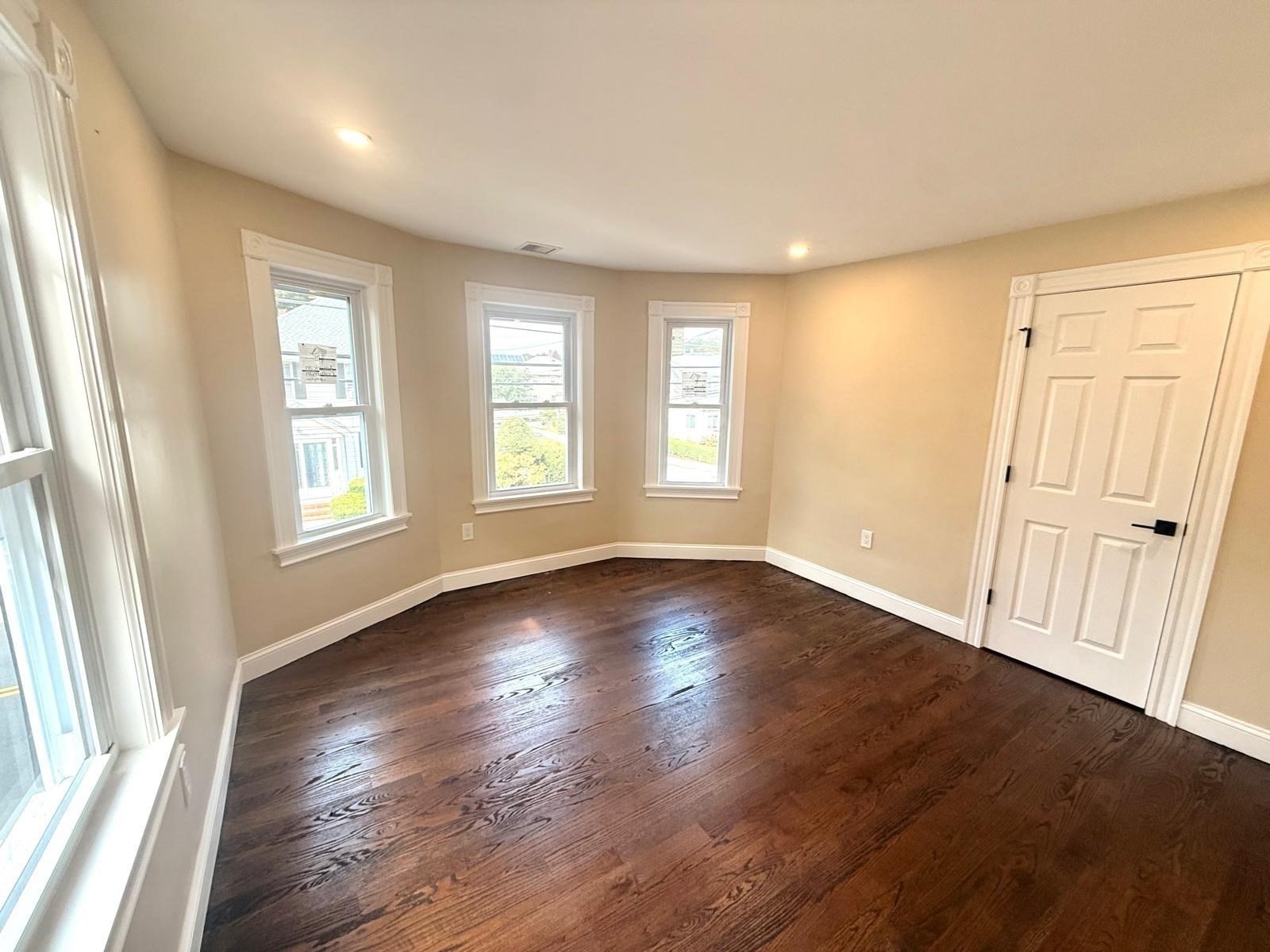 163 Sylvan St Property Photo 17