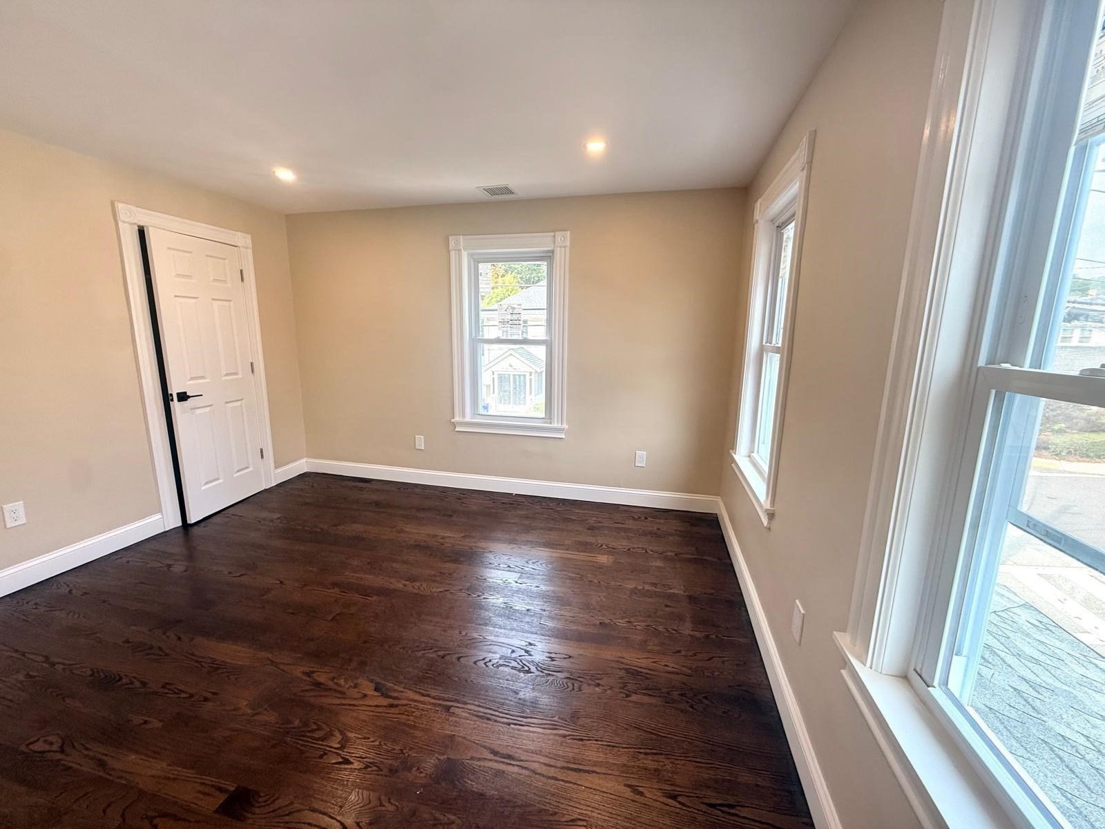 163 Sylvan St Property Photo 21