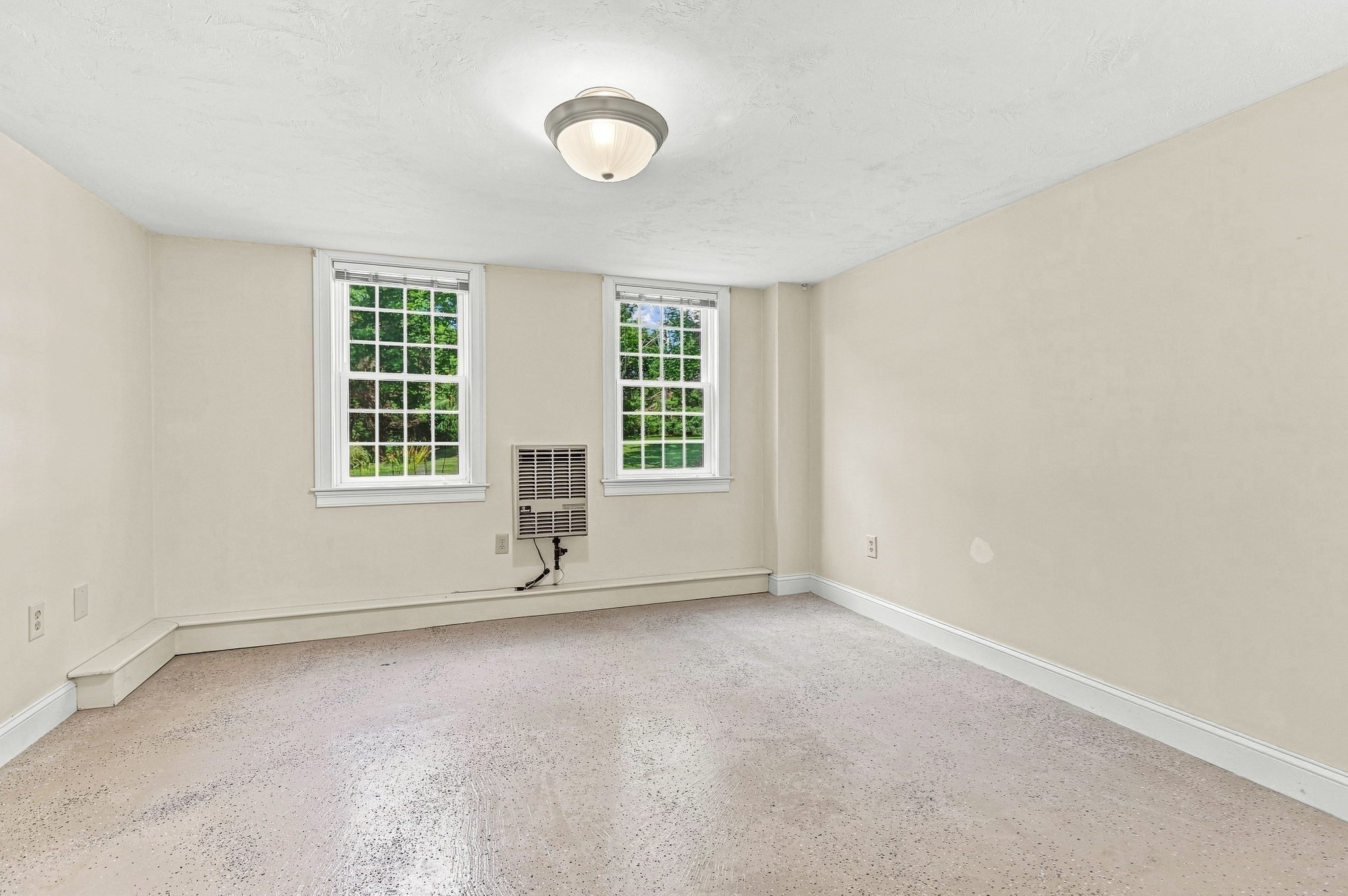 6 Meadowlark Ln Property Photo 31