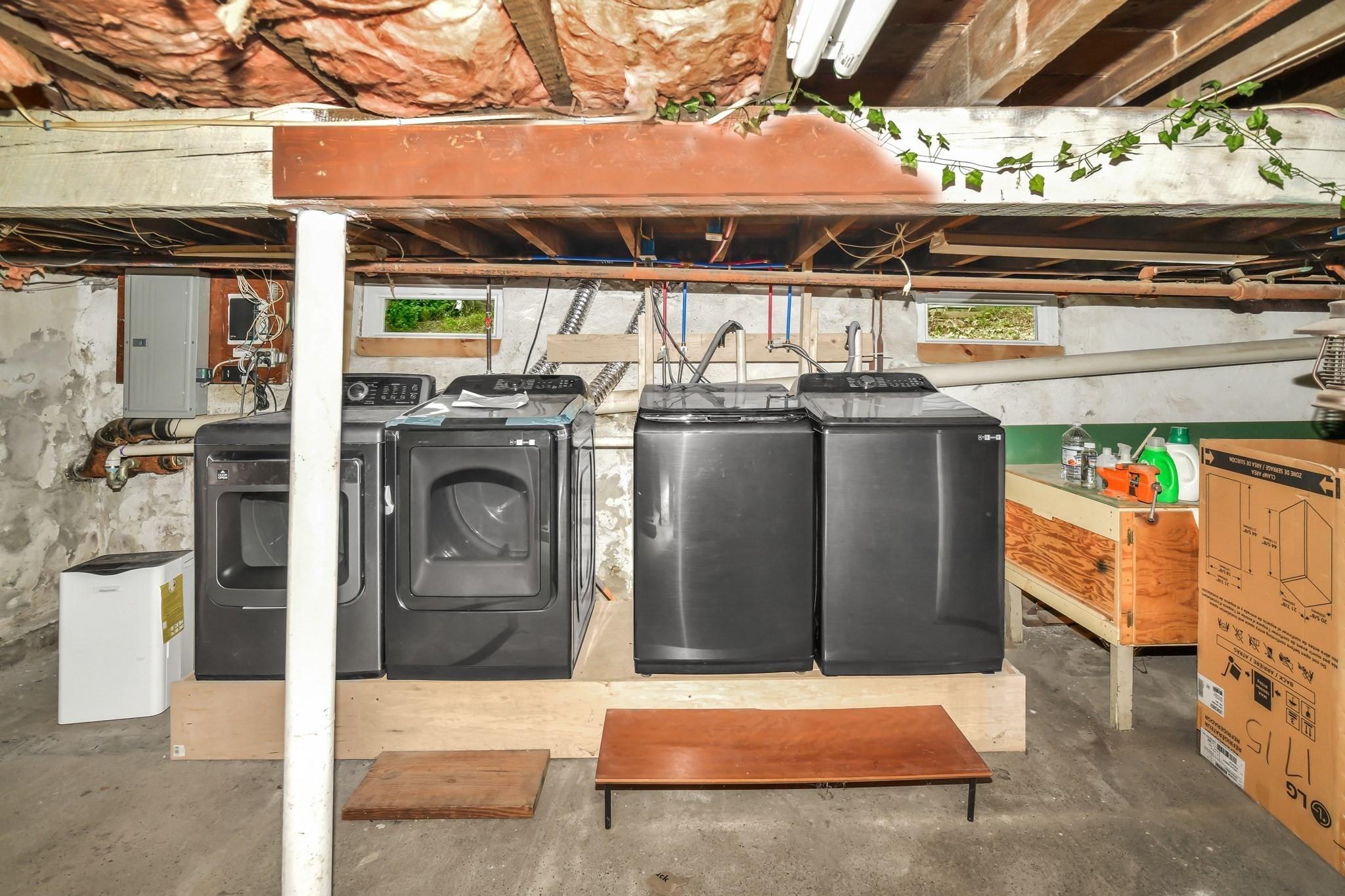 7 Williams Ave Property Photo 24