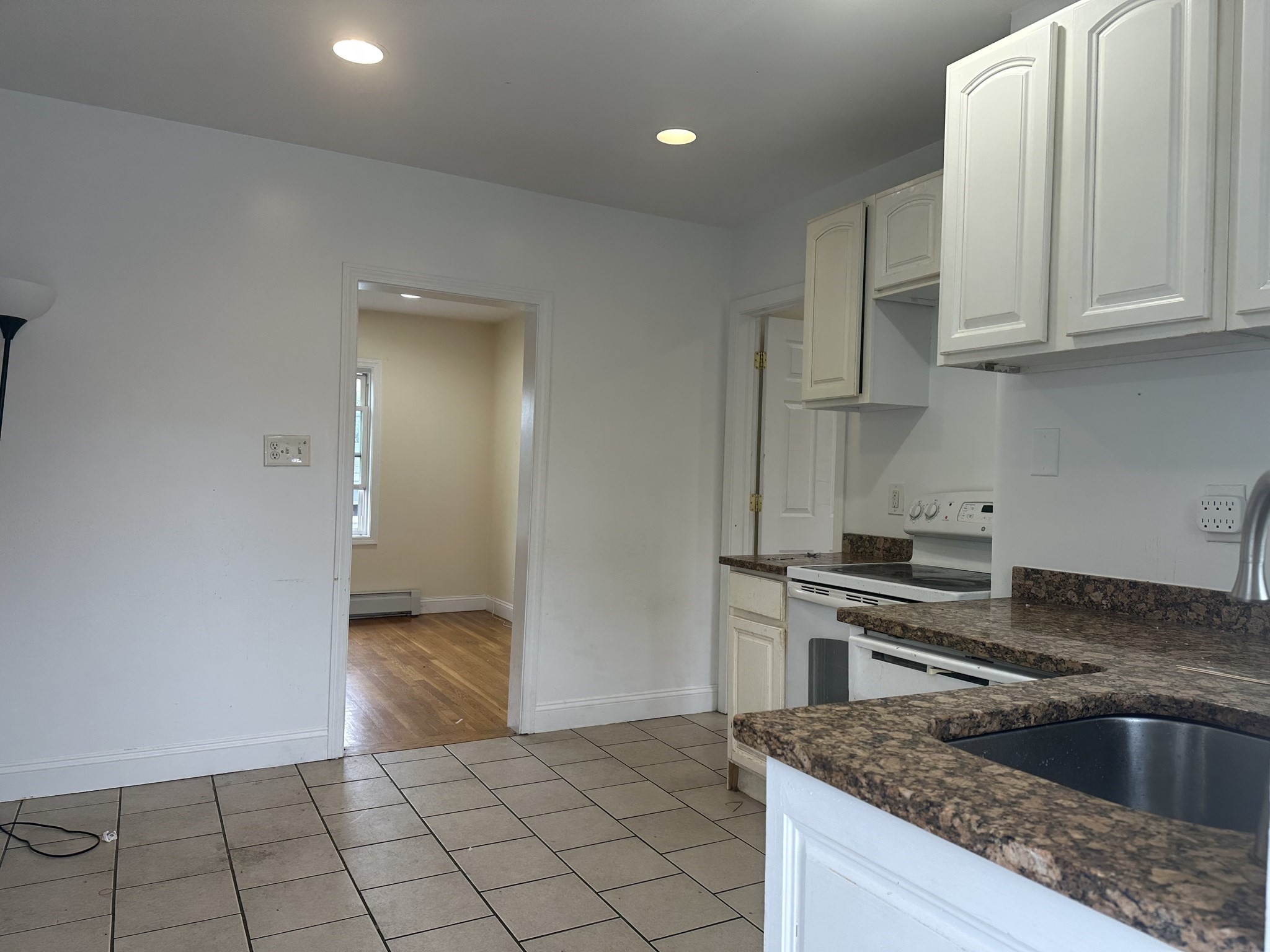 68 Union Street # 3 Property Photo 6