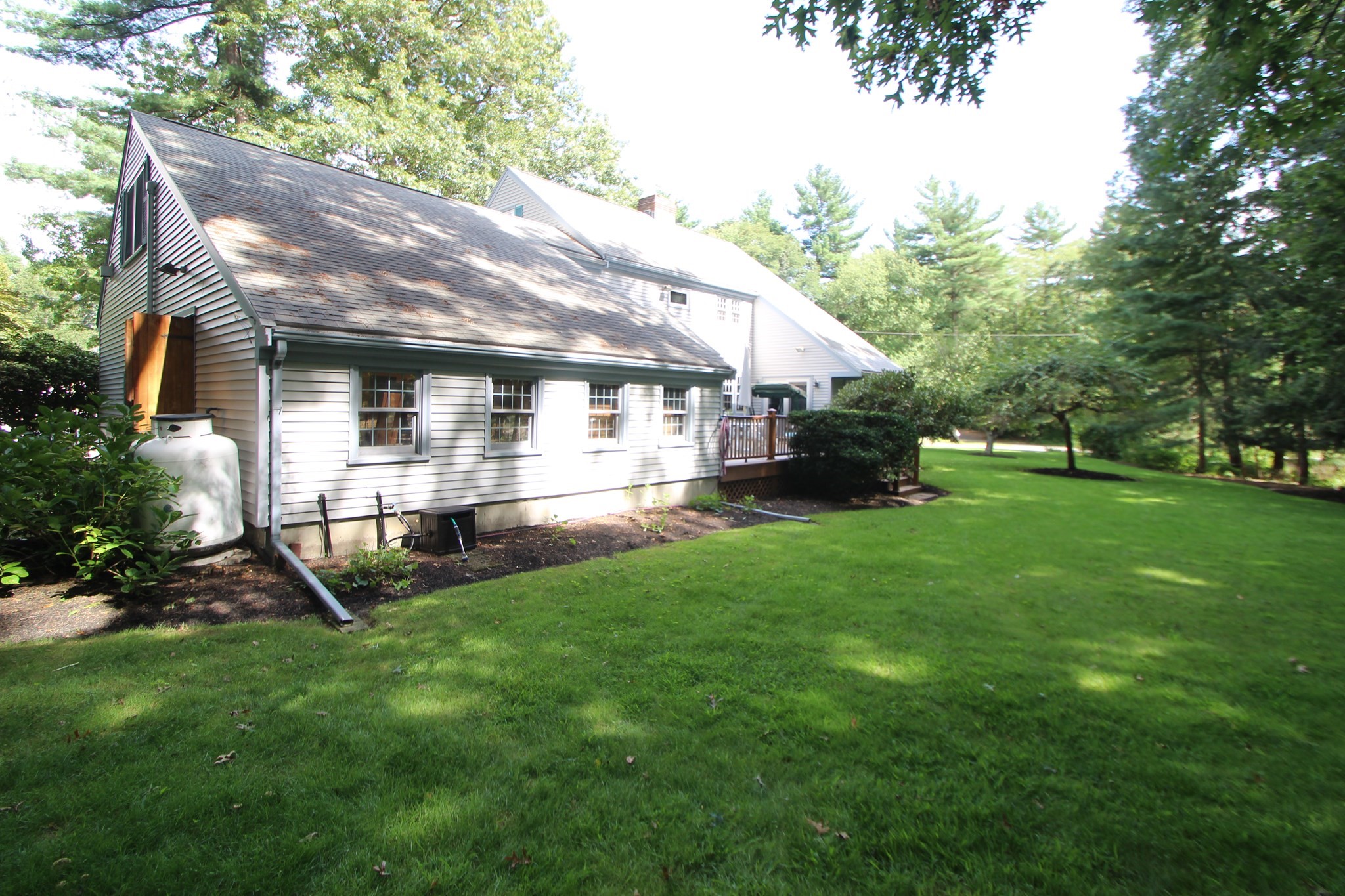 125 Boxwood Ln Property Photo 5