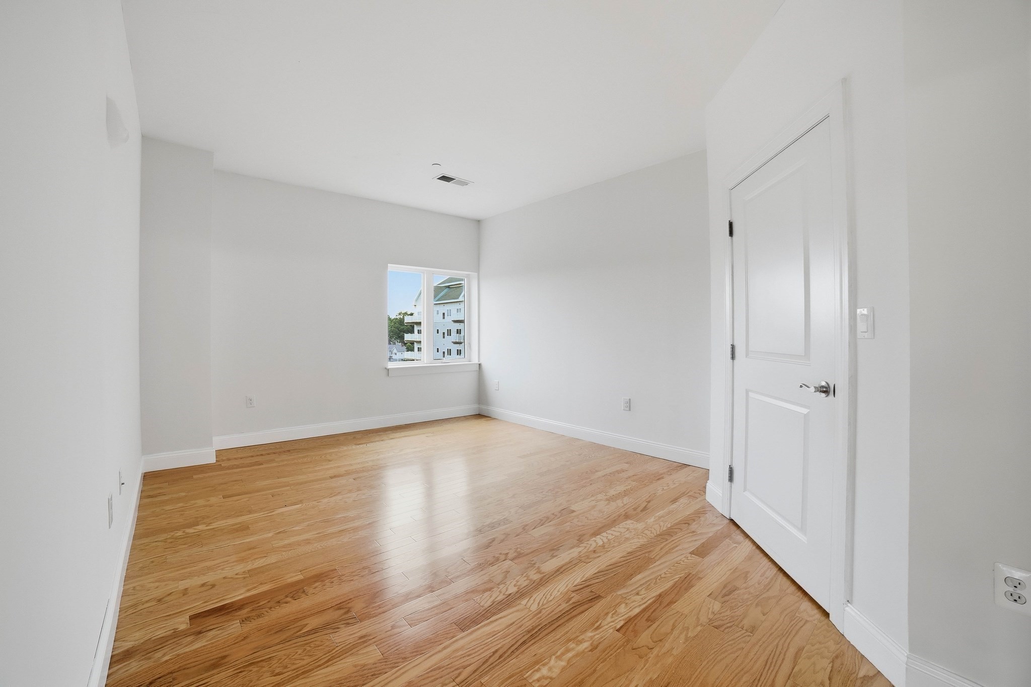 527 Pawtucket Blvd # 608 Property Photo 10
