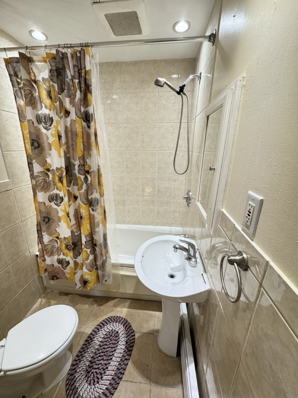 1547 Liberty St. Property Photo 6
