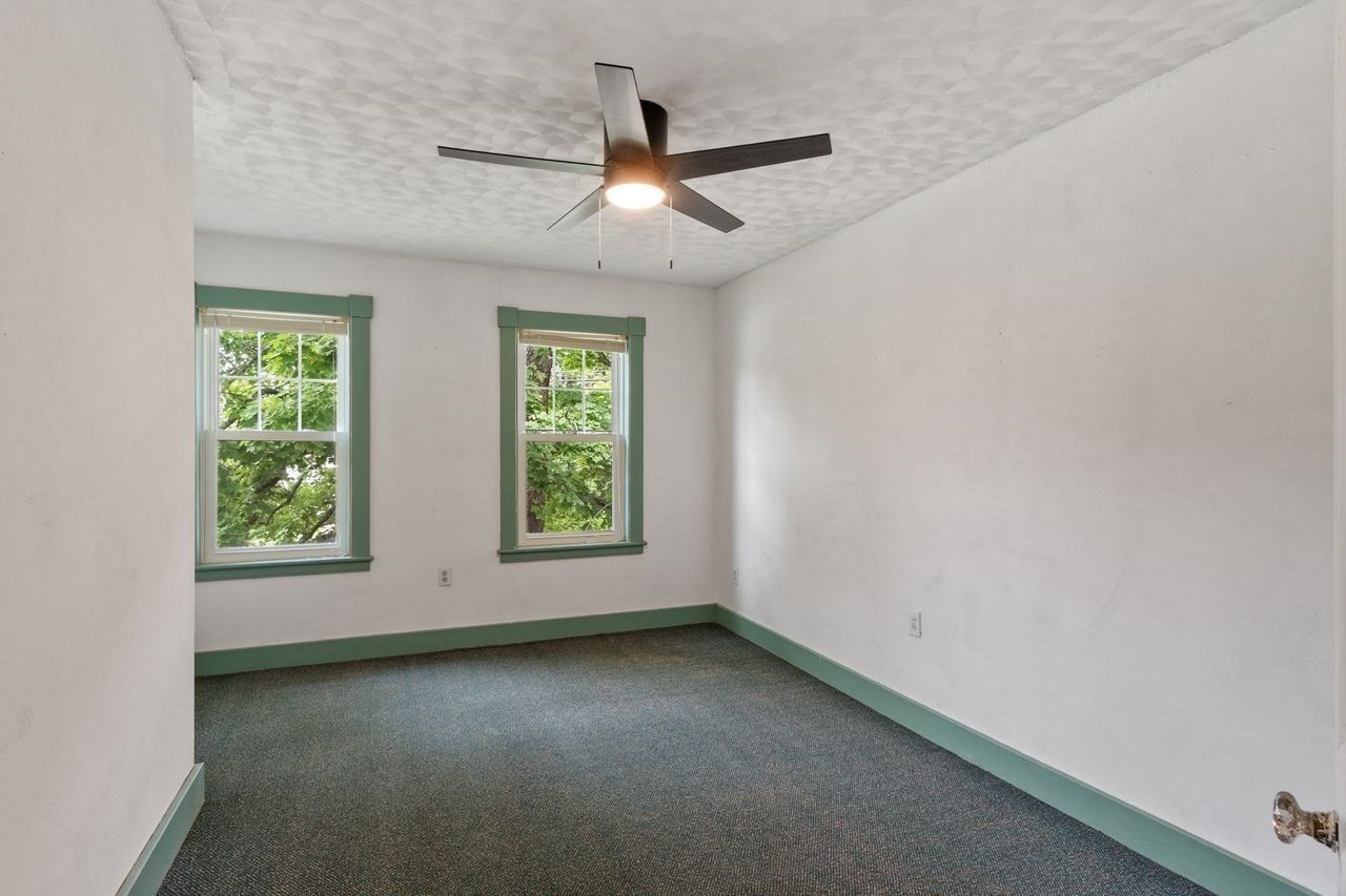 727 Andover Property Photo 24