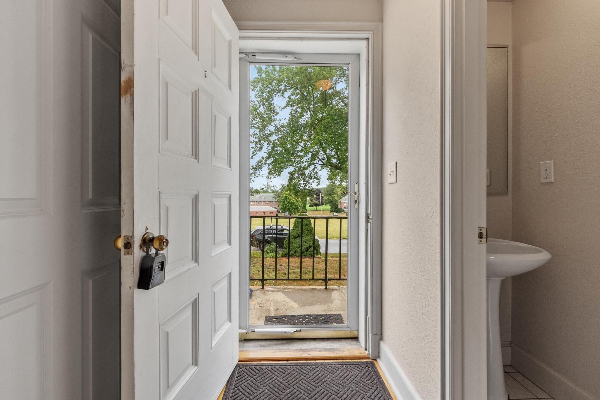 5 Walnut # 5a Property Photo 5
