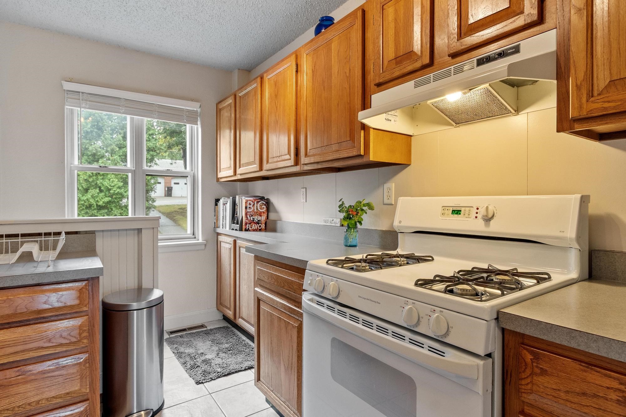 5 Walnut # 5a Property Photo 10