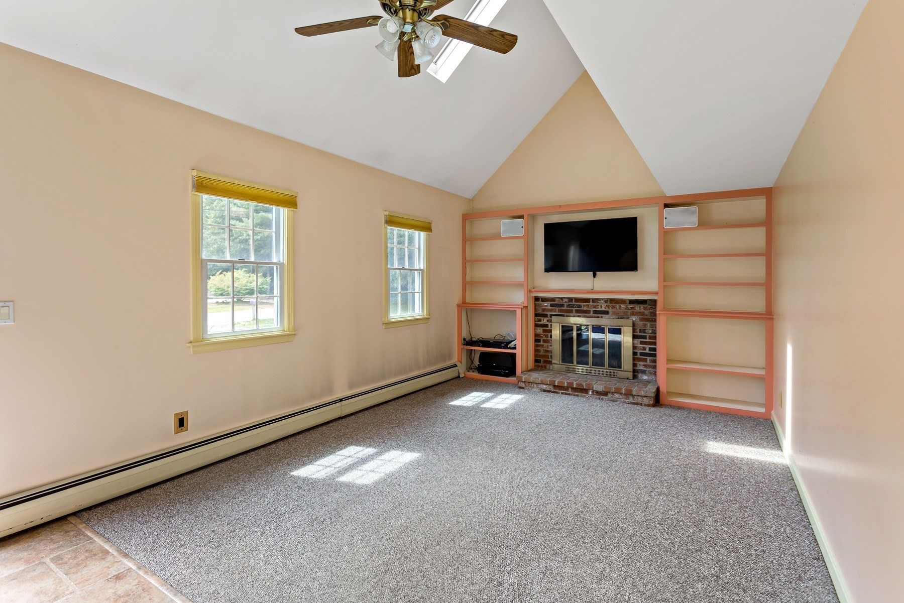 378 Ames Way Property Photo 11