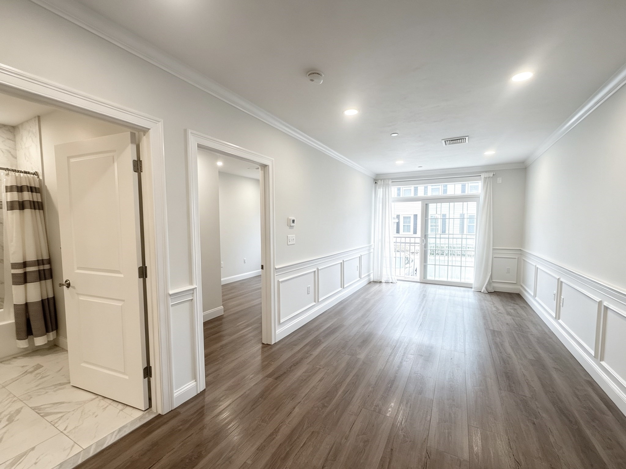 320 Middlesex Ave # E104 Property Photo 6