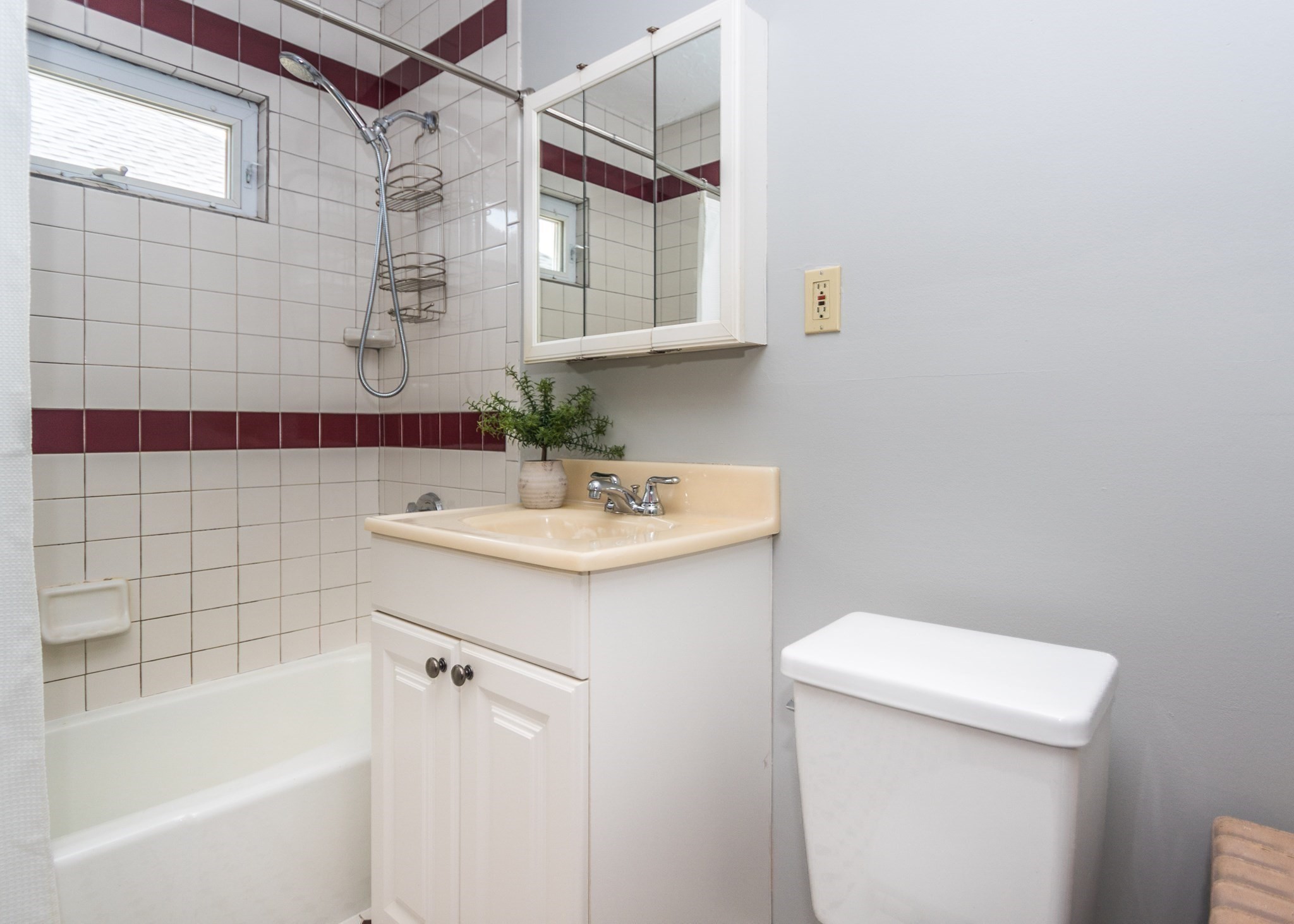 231 Lowell Street # 2 Property Photo 16