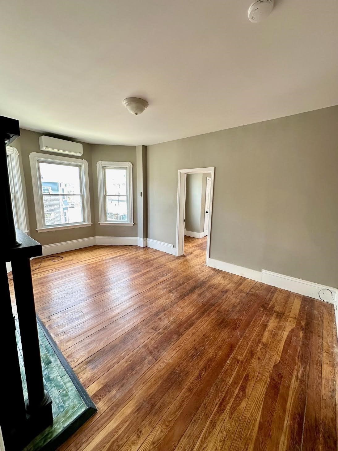 653 Brock Avenue # 2 Property Photo 4