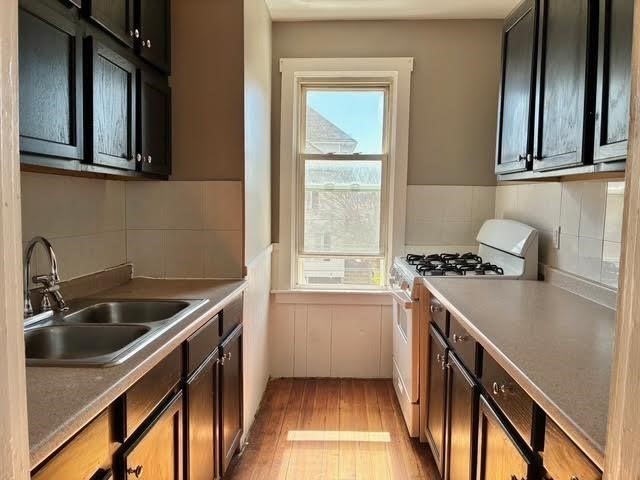 653 Brock Avenue # 2 Property Photo 6