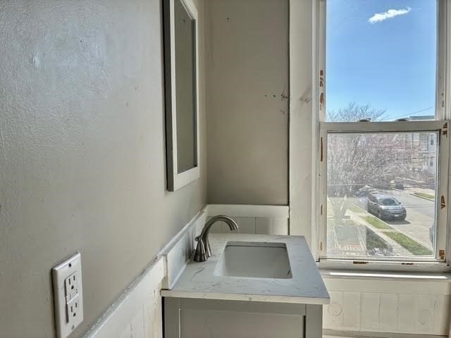 653 Brock Avenue # 2 Property Photo 13