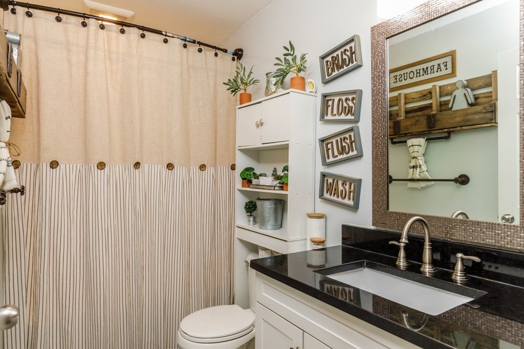 127 Payson Street Property Photo 7