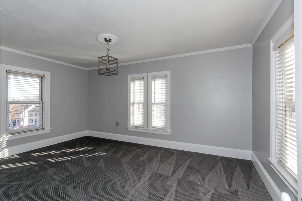 30 Ashland St. Property Photo 15