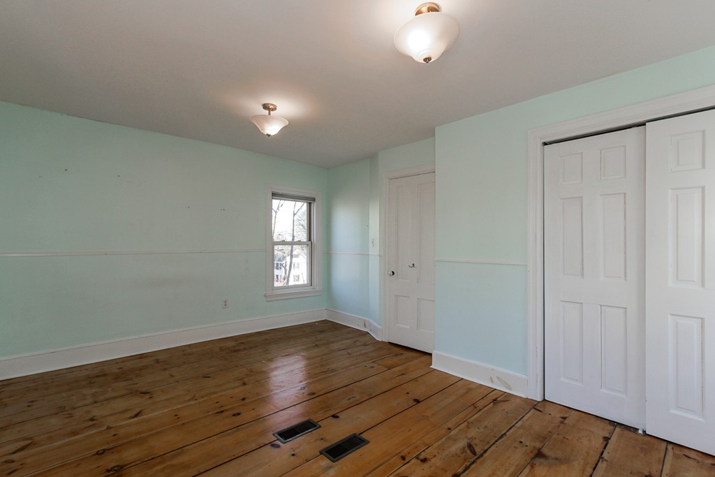30 Ashland St. Property Photo 16
