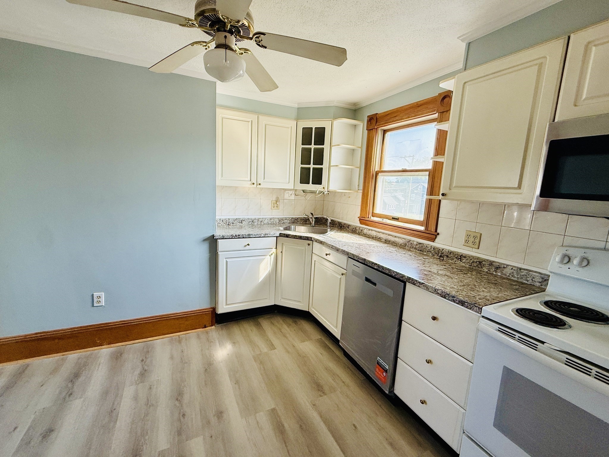 23 Billerica Rd # 2 Property Photo 14