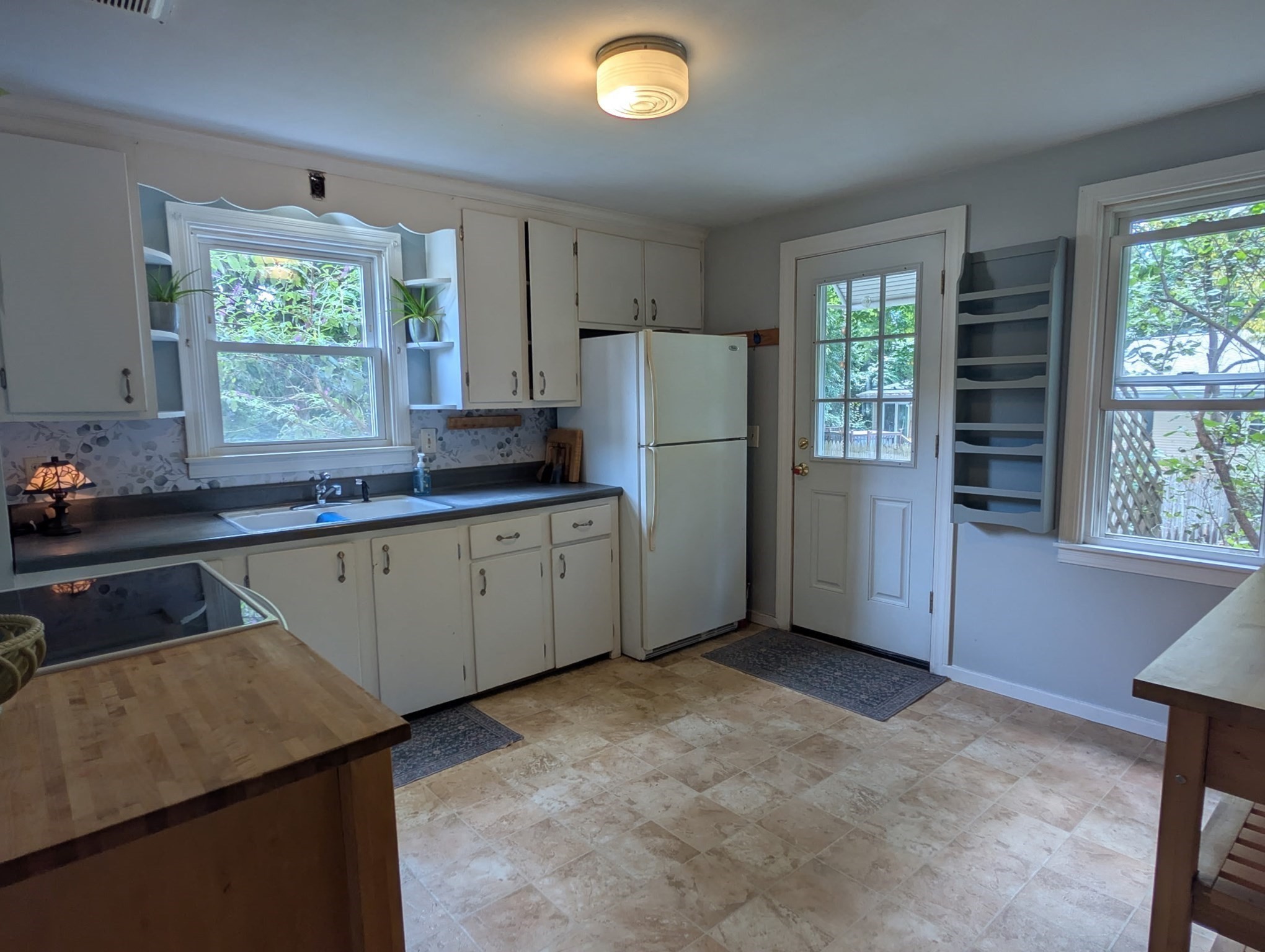 12 Linda St Property Photo 2