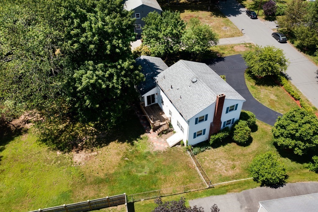 16 Phillip Ave Property Photo 7