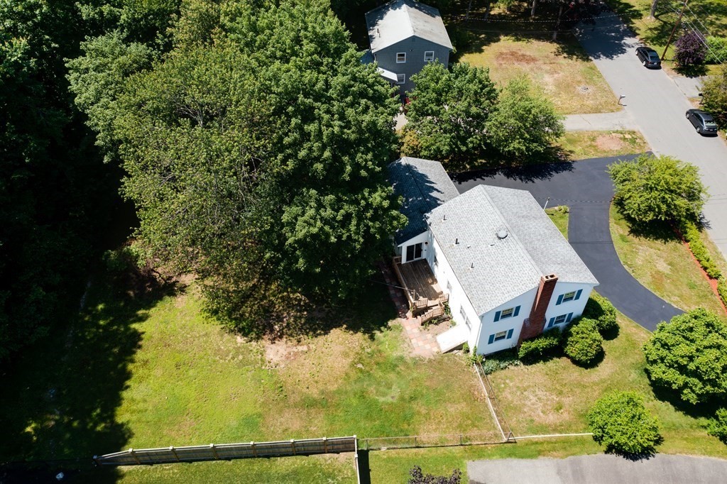 16 Phillip Ave Property Photo 11