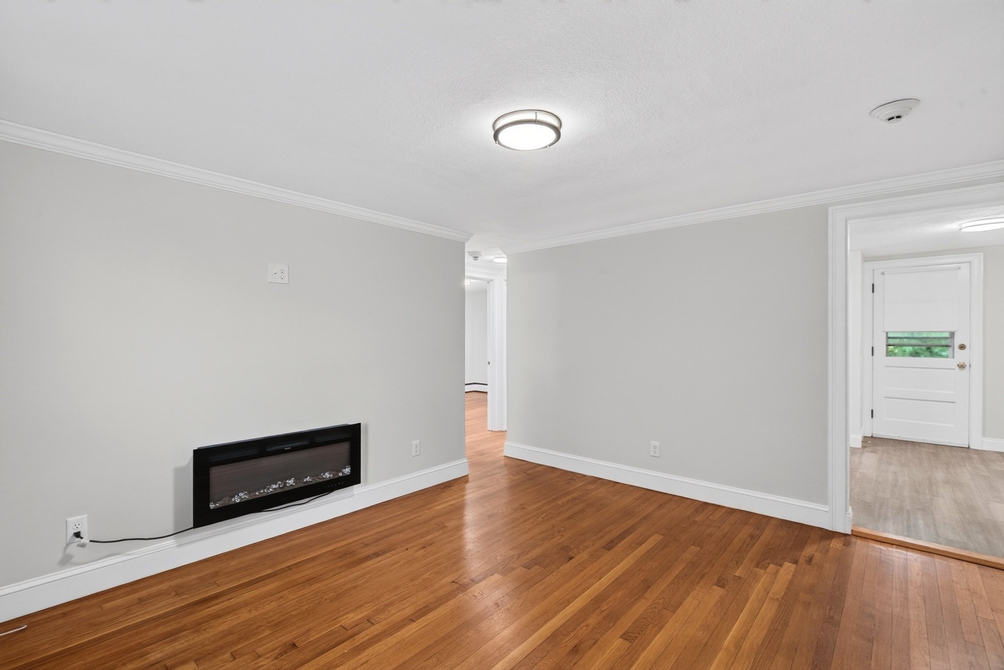 2 Charles St # 3 Property Photo 4