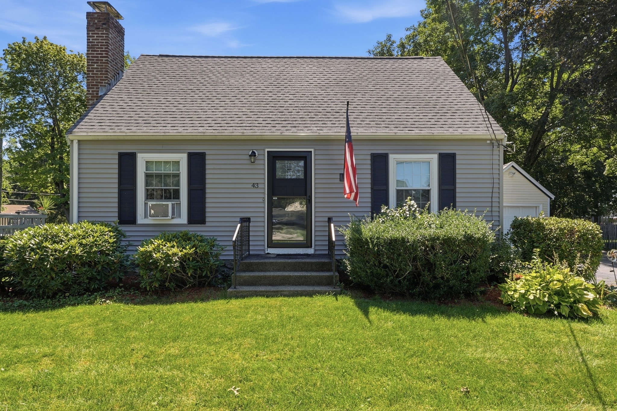43 Spruce Street Property Photo 1