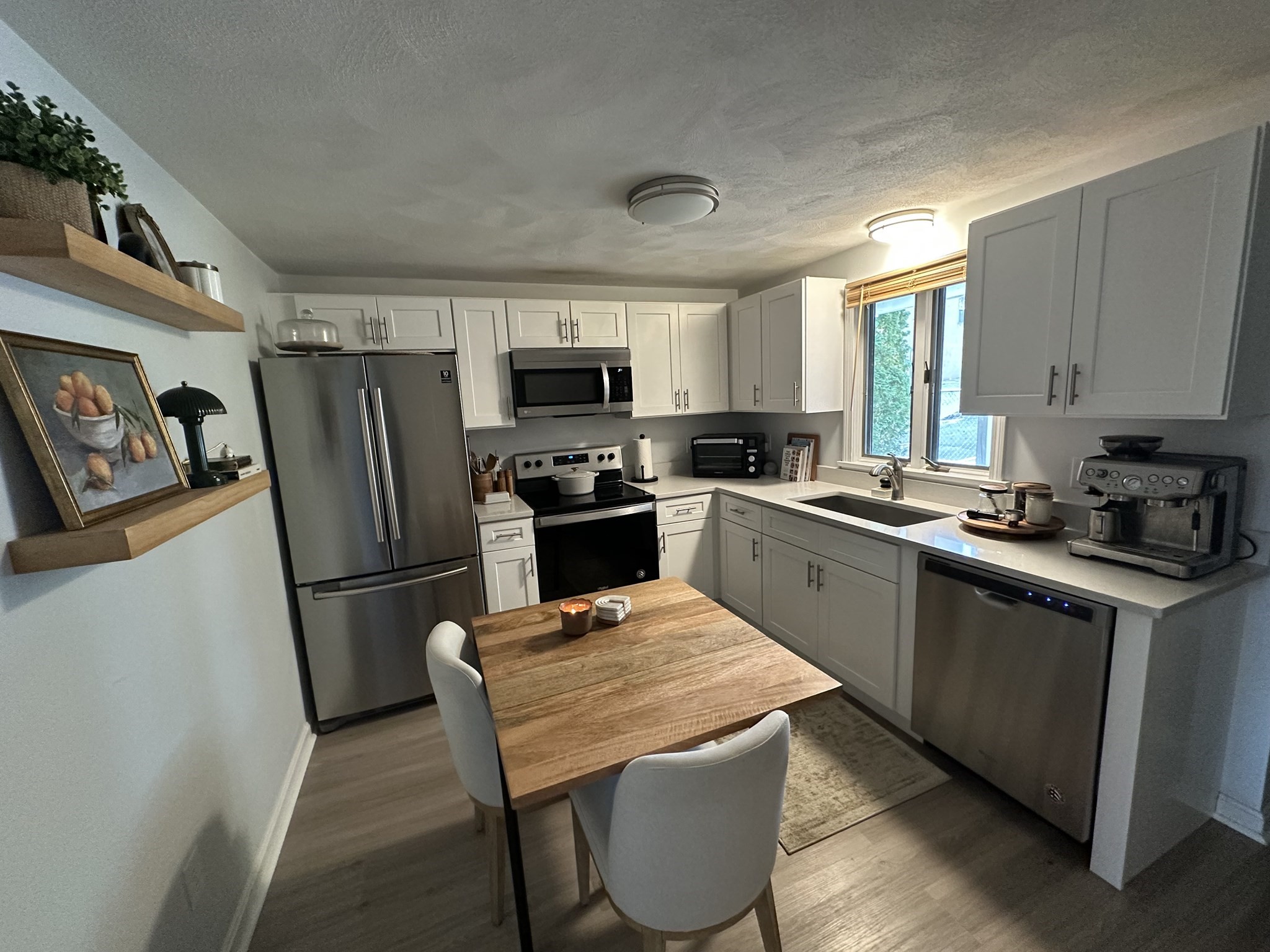 448 Mt Hope St # 5 Property Photo 2