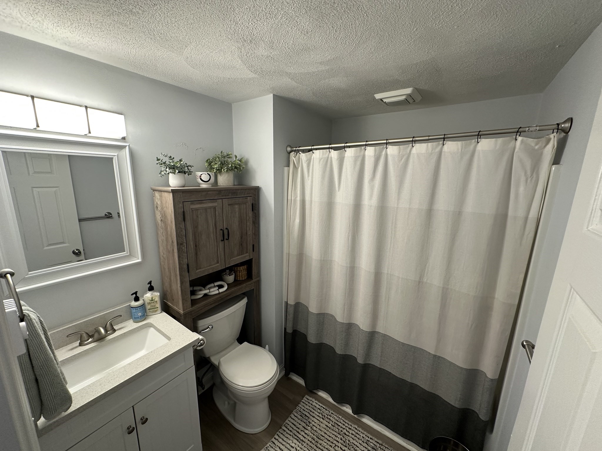 448 Mt Hope St # 5 Property Photo 10