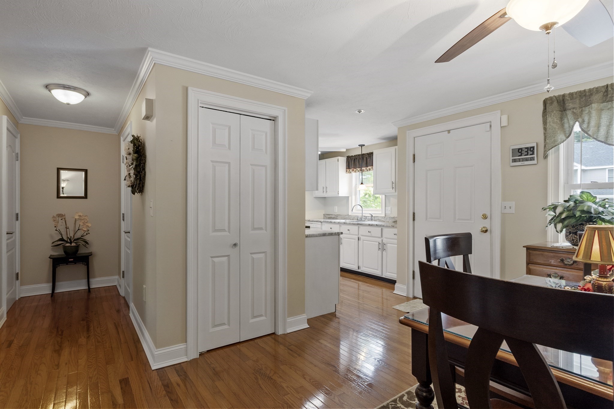 221 Bayberry Hill Ln # 221 Property Photo 6