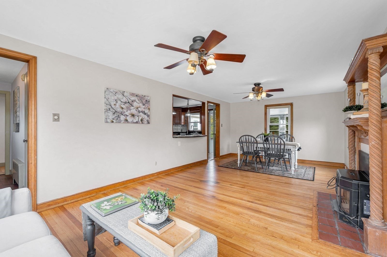 16 Central St Property Photo 5