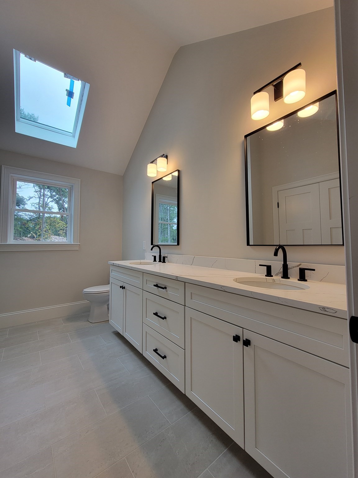 1 Kinsman Way Property Photo 10