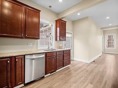 63 Varnum Ave # 1 Property Photo 4