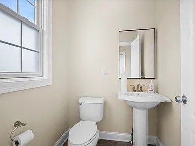 63 Varnum Ave # 1 Property Photo 8