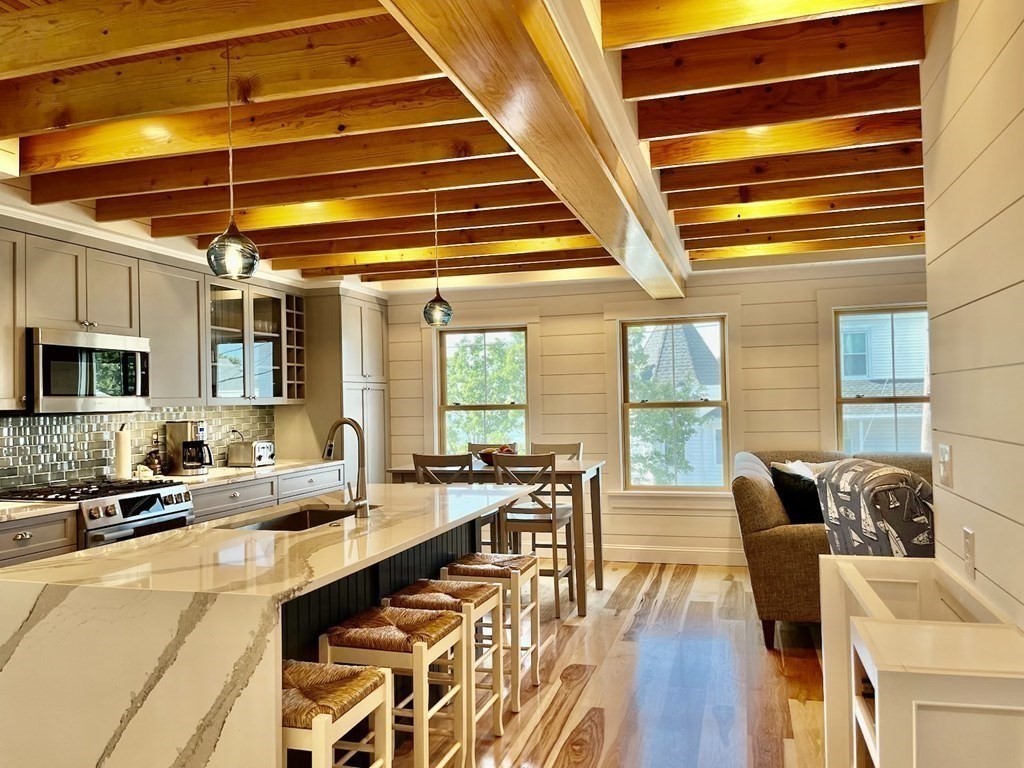 154 Cadish Ave Incl Util 10/1-5/31 # 2 Property Photo 6