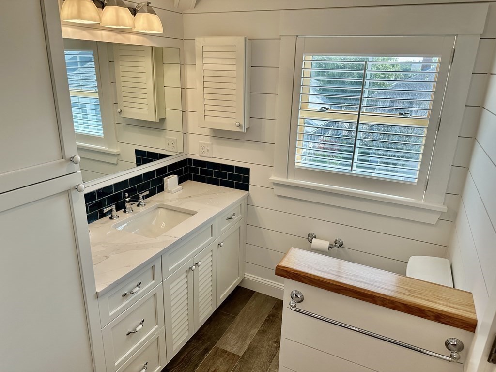 154 Cadish Ave Incl Util 10/1-5/31 # 2 Property Photo 18