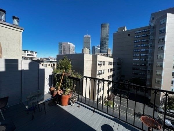 120 Norway St # 16 Property Photo 1