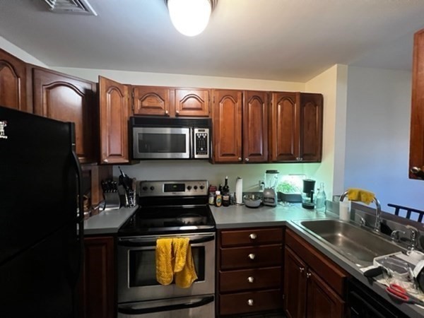 120 Norway St # 16 Property Photo 6