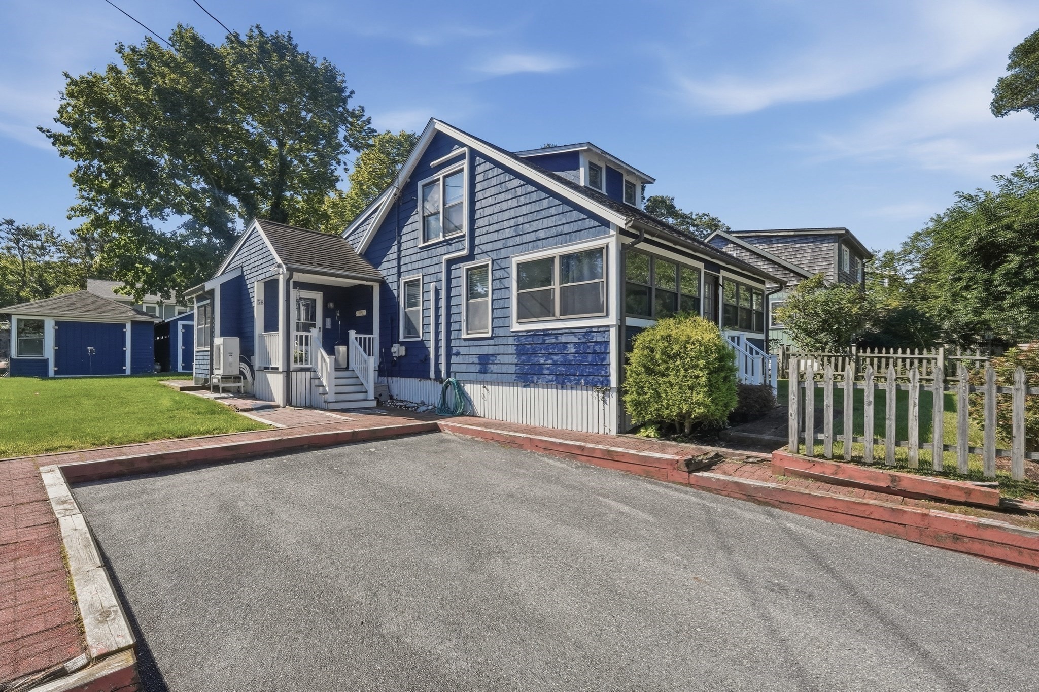 58 Cape Cod Avenue Property Photo 2