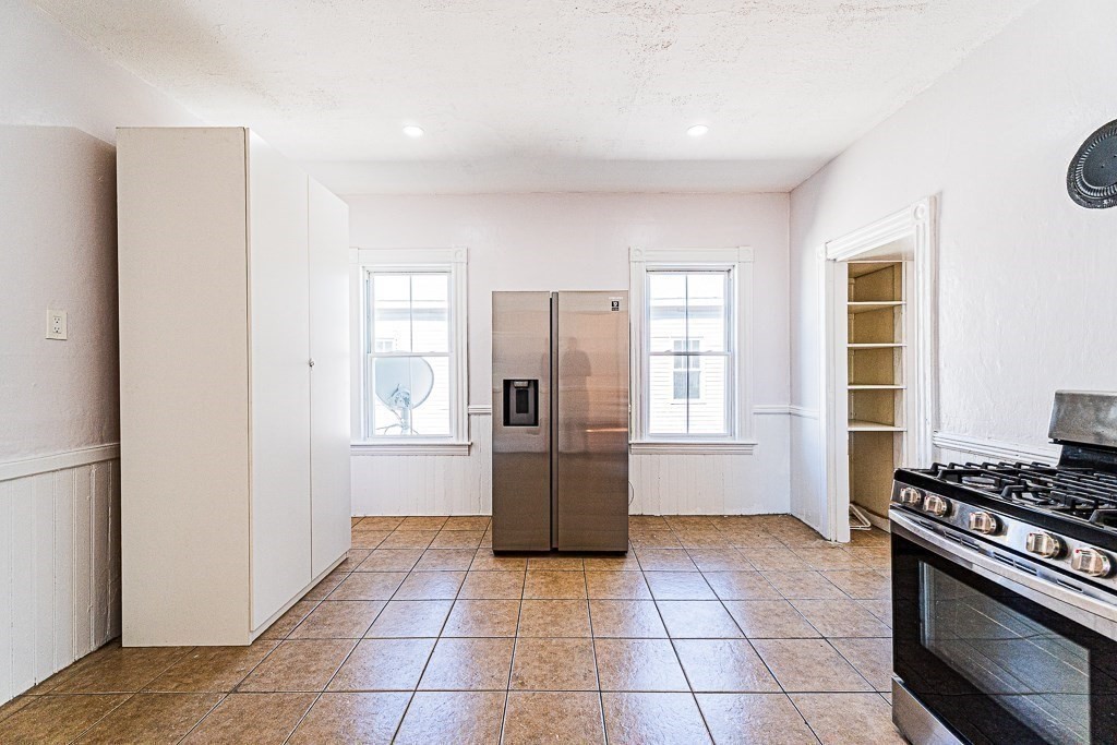 15 Sigel St Property Photo 16
